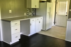 kitchen-remodeling-service-with-backsplash