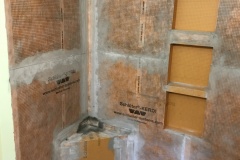 Shower-Niches-and-Bench