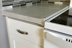 porcelain-countertop-with-edgework-and-tile-backsplash