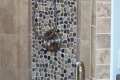 Stone-Pattern-on-Shower-Wall